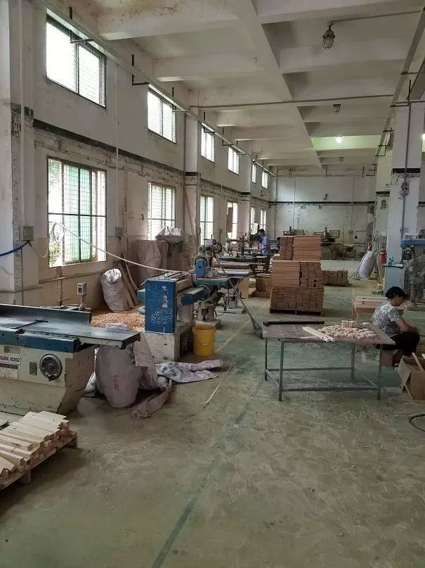 Công ty TNHH Sản phẩm gỗ East Chang City Vision