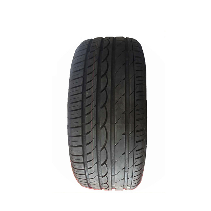 255/45 ZR17 khớp với mức độ cao của chiếc Cadillac CTS 3 Tires retarded và kháng cự