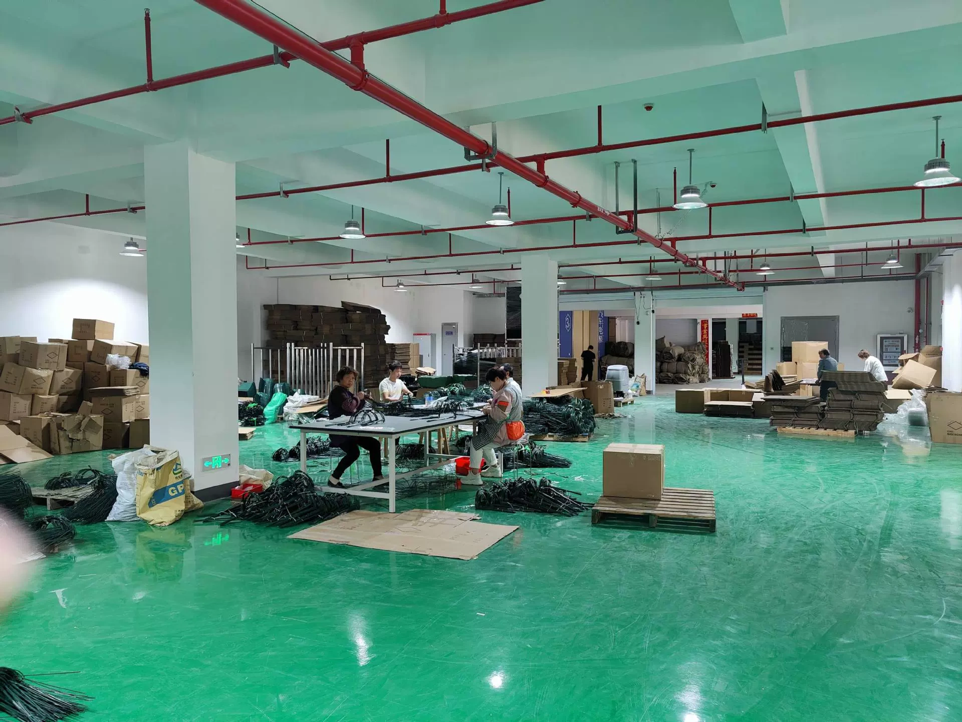 Công ty TNHH Sản phẩm kim loại Tsinghui