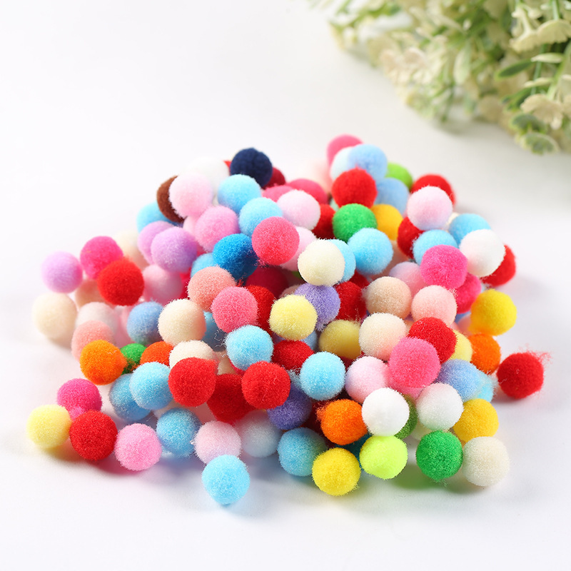 ของใช้สีเงิน ลูกบอลสูง ผ้ากํามะหยี่ขัดผ้ากํามะหยี่ สําหรับหมวกรองเท้าเด็ก