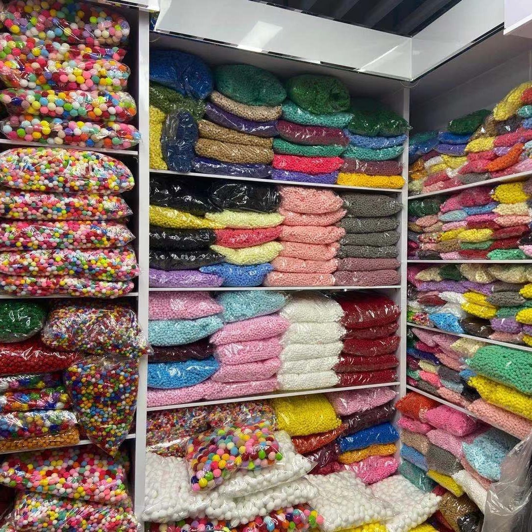 Nguồn cung cấp đồ chơi có kích thước cao, kích cỡ màu, lông lá, tiện dụng.