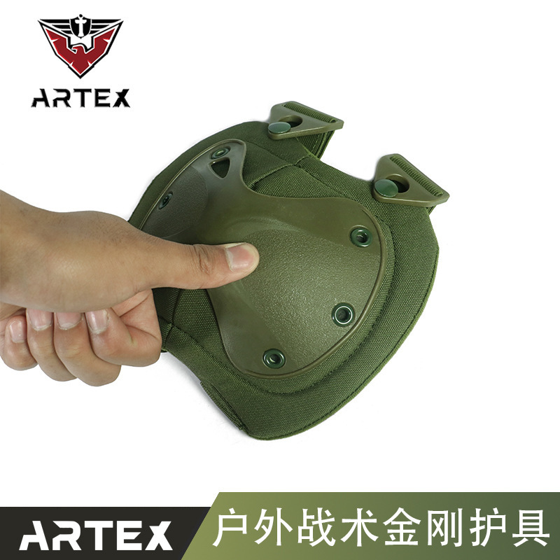 4 sets of CS super-trained protective protective protective gear for outdoor motor vehicles