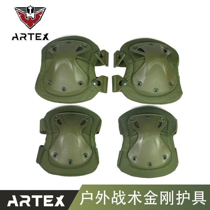 4 sets of CS super-trained protective protective protective gear for outdoor motor vehicles