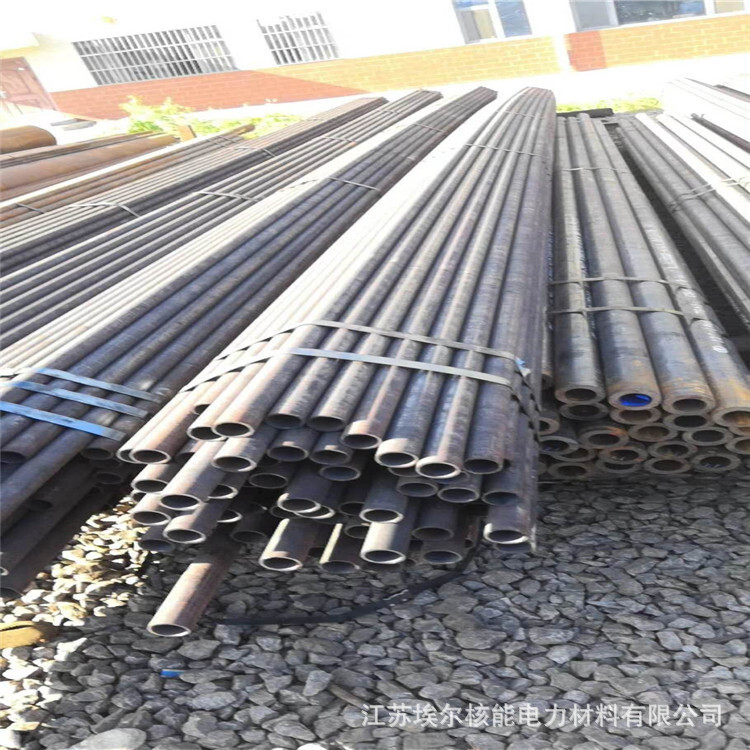 15 CrMoG high-pressure boiler tube, 15 crmog seamless steel pipe, spot sale, full specifications.