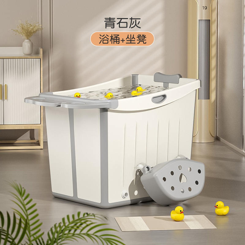 Một xô tắm của người lớn có thể được xếp thành xô nước tắm cho trẻ sơ sinh mang thai trong bồn tắm
