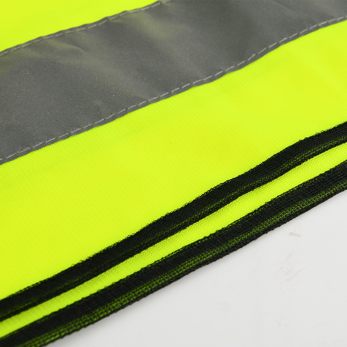 The stripes reflect the vests to adjust the comfortable air-exhaustible night vests.