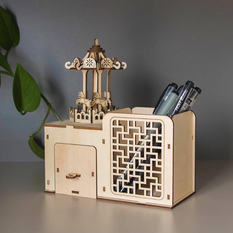 A receipt box for wooden pens, laser engraving of wood puzzle desktop decorations for windmills.