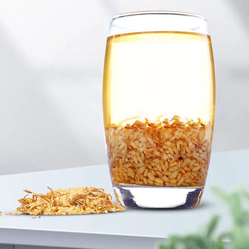 Để tôi pha trà cho anh.
