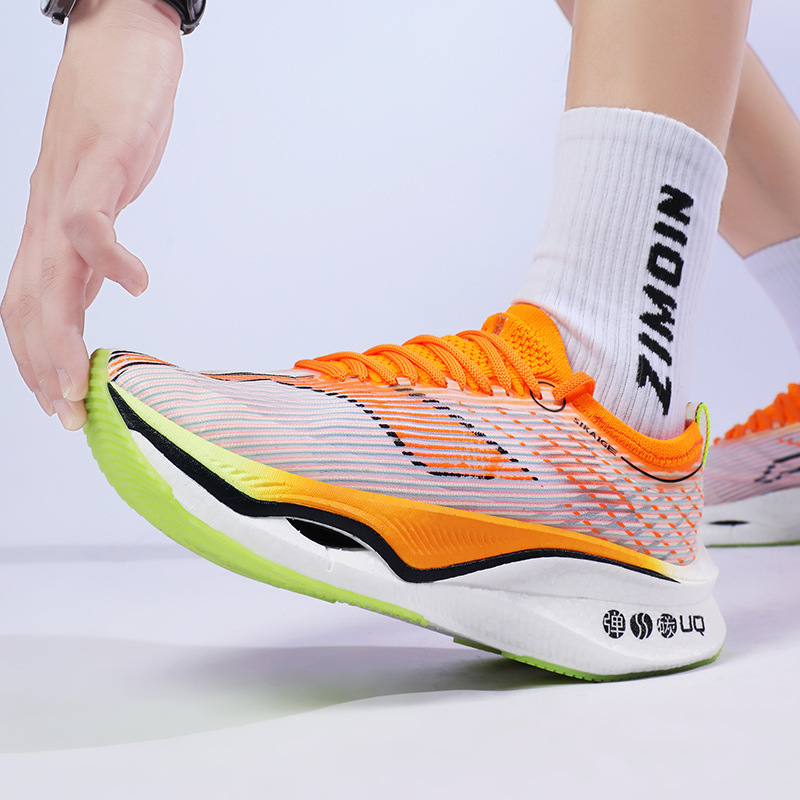 Flying Power, 3ULTRA, all-carat marathons. Specialized reboot-resort-resilient jogging shoes.