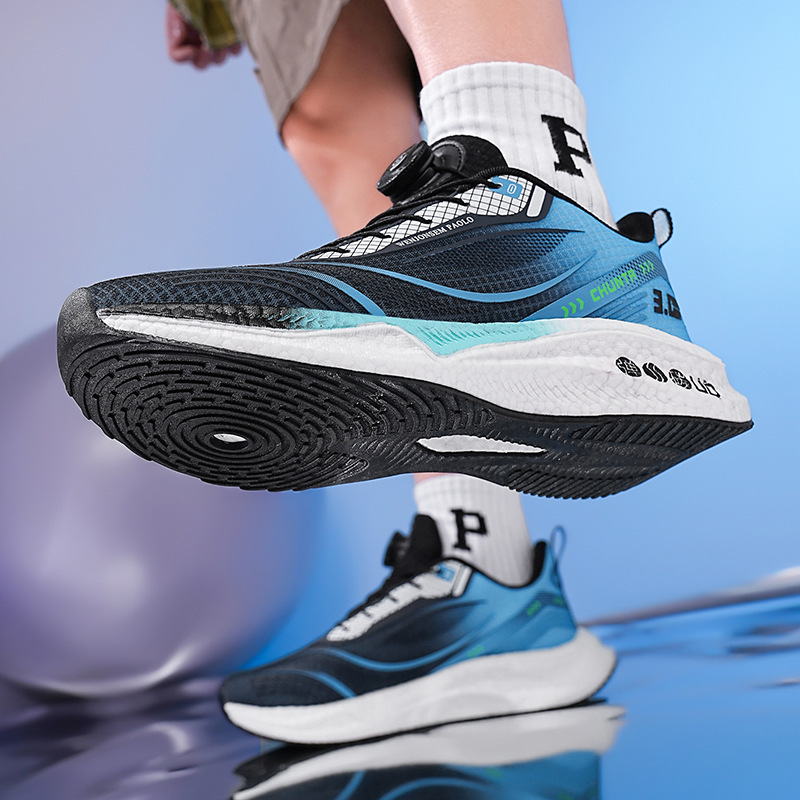New man's shoes, iced-wire sports shoes, summers.