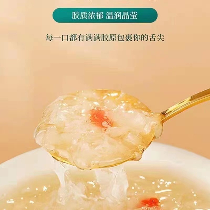 Cái thìa bạc của Okuda sẵn sàng để đi mà không cần nấu củi trắng khô, và tai bạc đã sẵn sàng.
