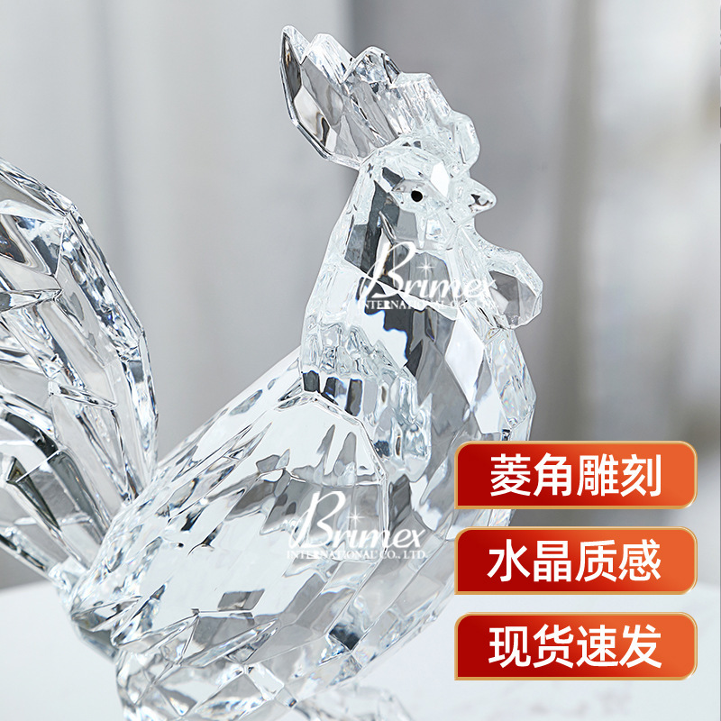 Wholesale of a crystal-decorated chicken-hea-crystal product from the Amber Crystal Office.