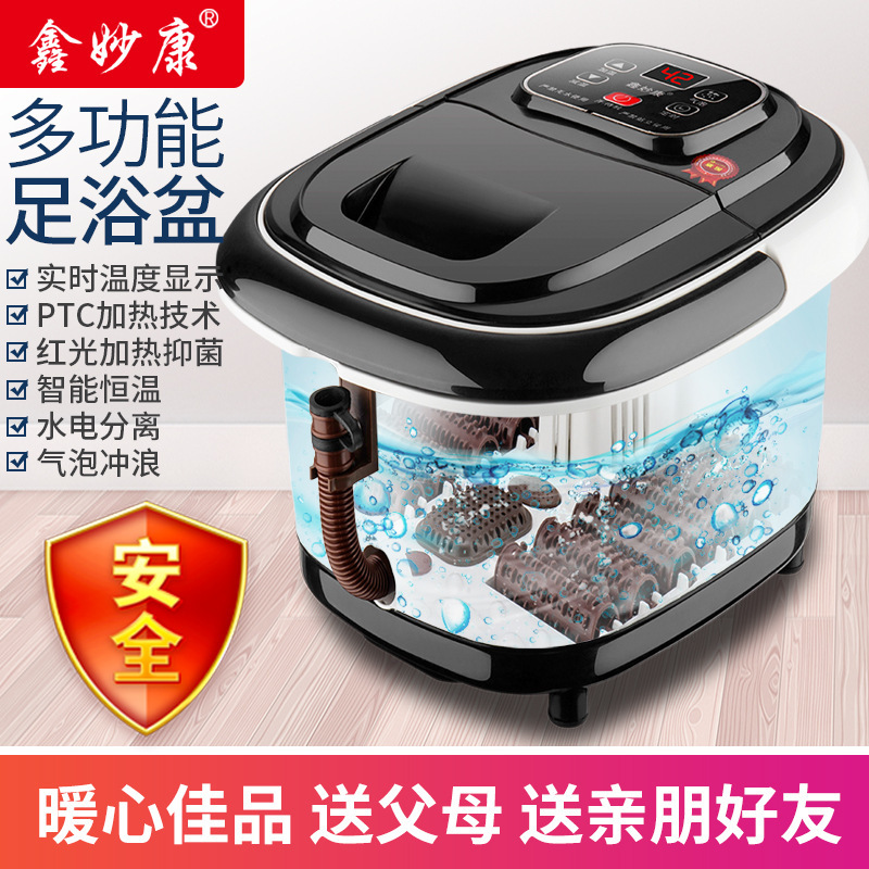 Mười hai bánh xe tự động làm nóng chân để mát xa chân.
