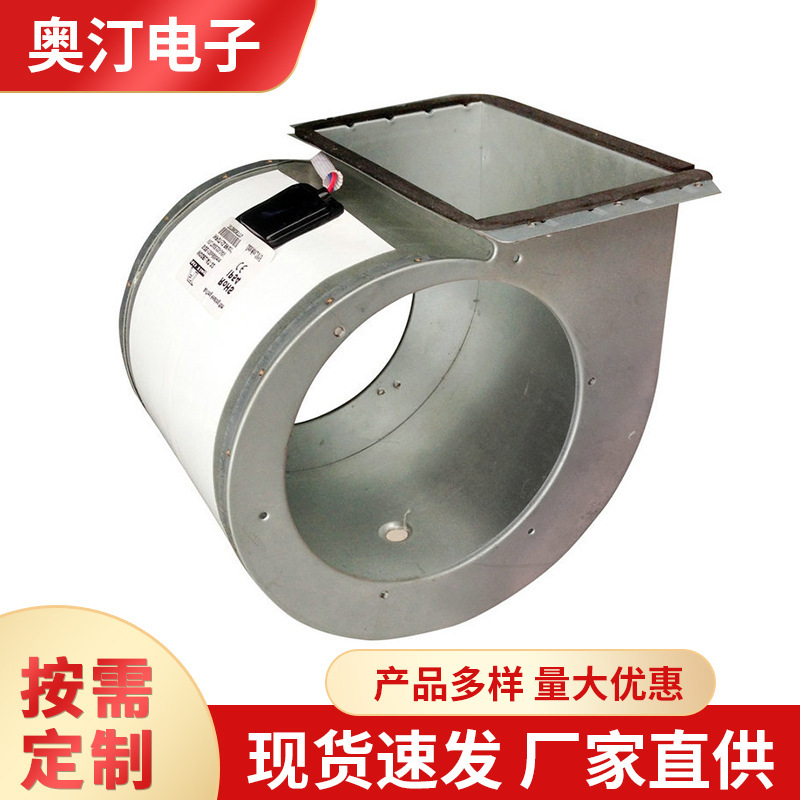 Odin đang xử lý thuốc pyrotechnic trong nhà bếp tán xạ.