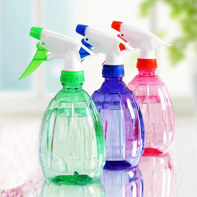 Một bi-đông nhỏ nén tay cho một bình xịt bí ngô ngọt ngào có thể điều chỉnh sự tùy chỉnh của một bình phun nước.