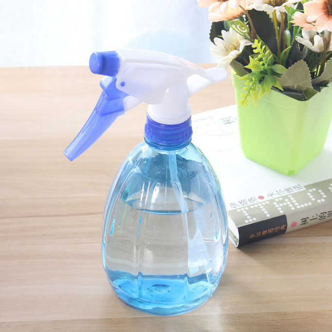 Những bi-đông màu sắc ngọt ngào làm vườn.