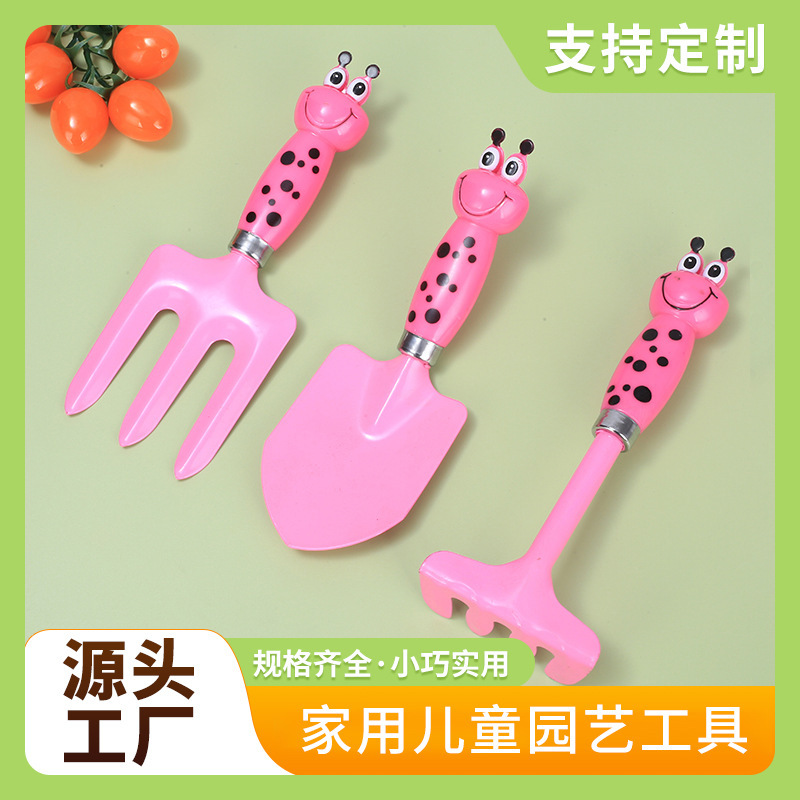 Ba bộ xẻng làm vườn cho trẻ em đào và trồng một công cụ nồi để phân phối các món quà xẻng nhỏ màu hồng