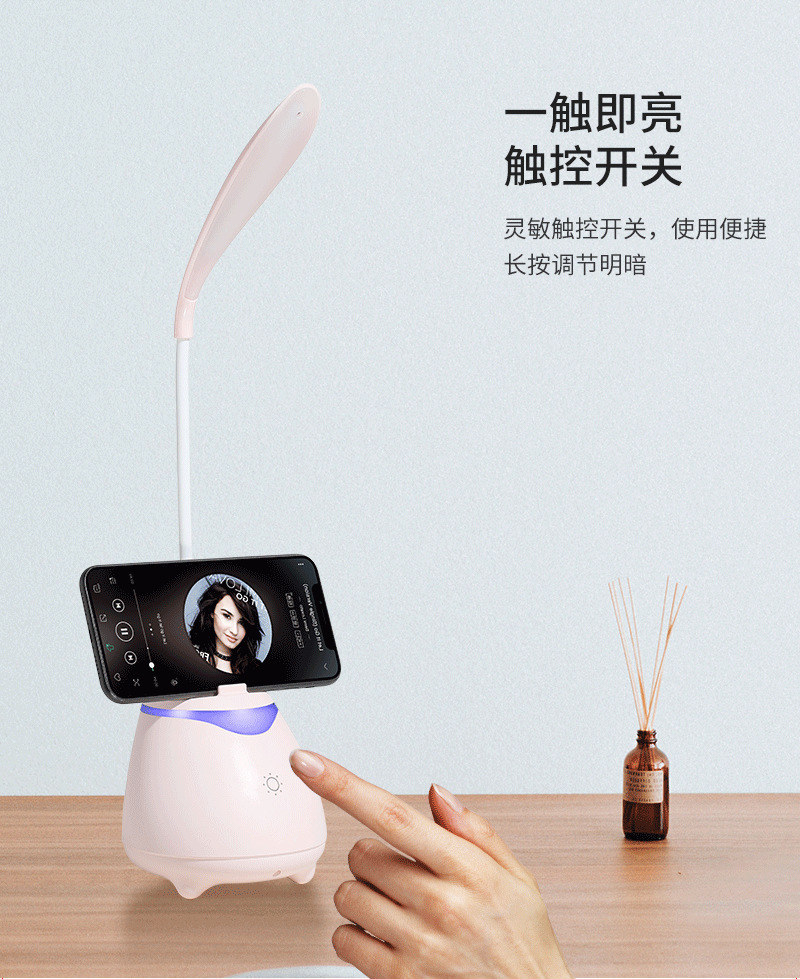 Một chuyên gia đứng đắn trong hộp âm thanh điện thoại điện thoại nhỏ của nhà máy âm thanh Bluet răng