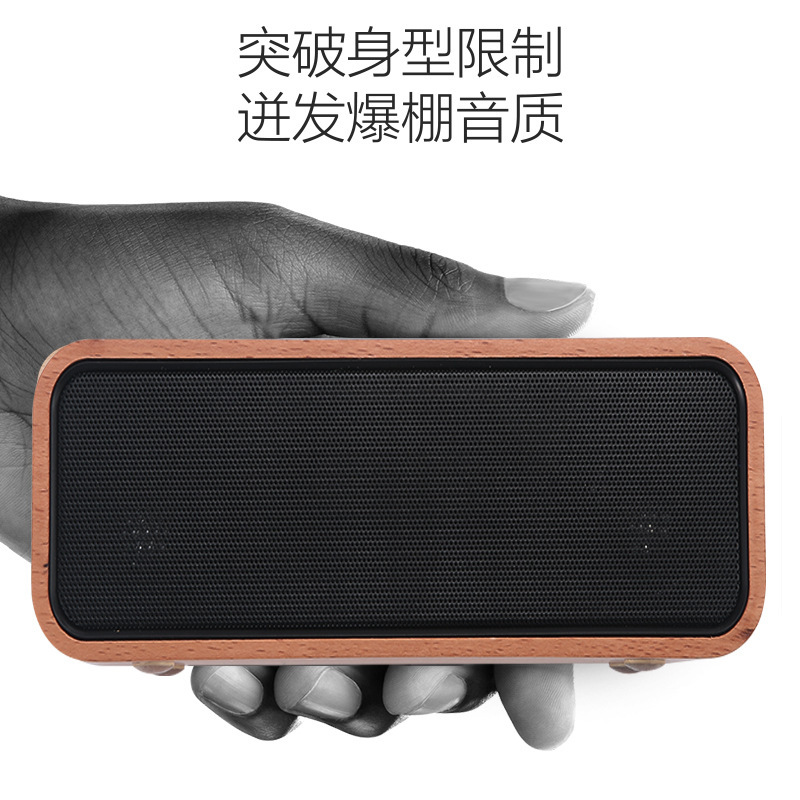 Mô hình cá nhân chéo của một hộp màu xanh răng xanh nhà hai lưỡi không có giọng nói