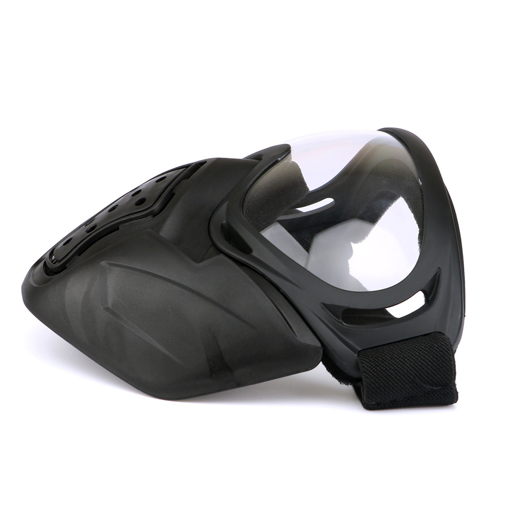 New motorcycles retro-Harley rides a mask, which removes a windproof windshield.