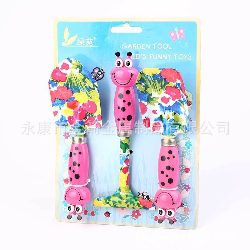 3 nhóm trẻ em phát triển một sự phân phối đồ chơi đa bánh mì cho trẻ em trong việc làm vườn hoạt hình