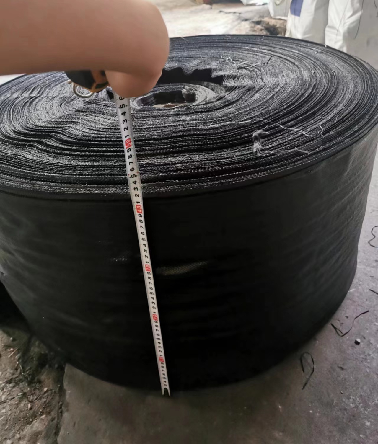 0.4 Band-in 130g/m2 Vải chống cỏ dại Dệt Vật liệu đóng gói