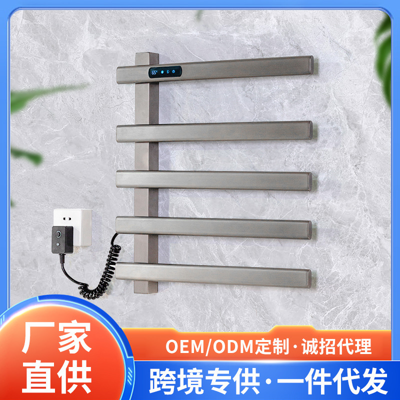 Quần áo nóng bằng điện, khăn tắm nóng và nóng, vài cái máy sấy nóng trong phòng tắm.