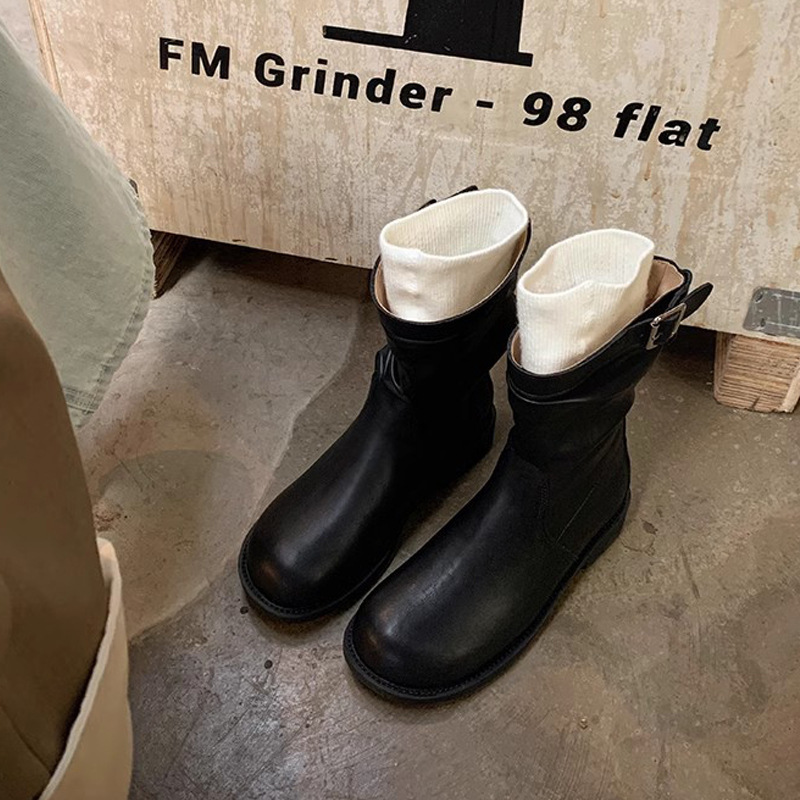 The retrospect is about to be thin, and Martin Boots is a 2024 new one in the fall and winter.