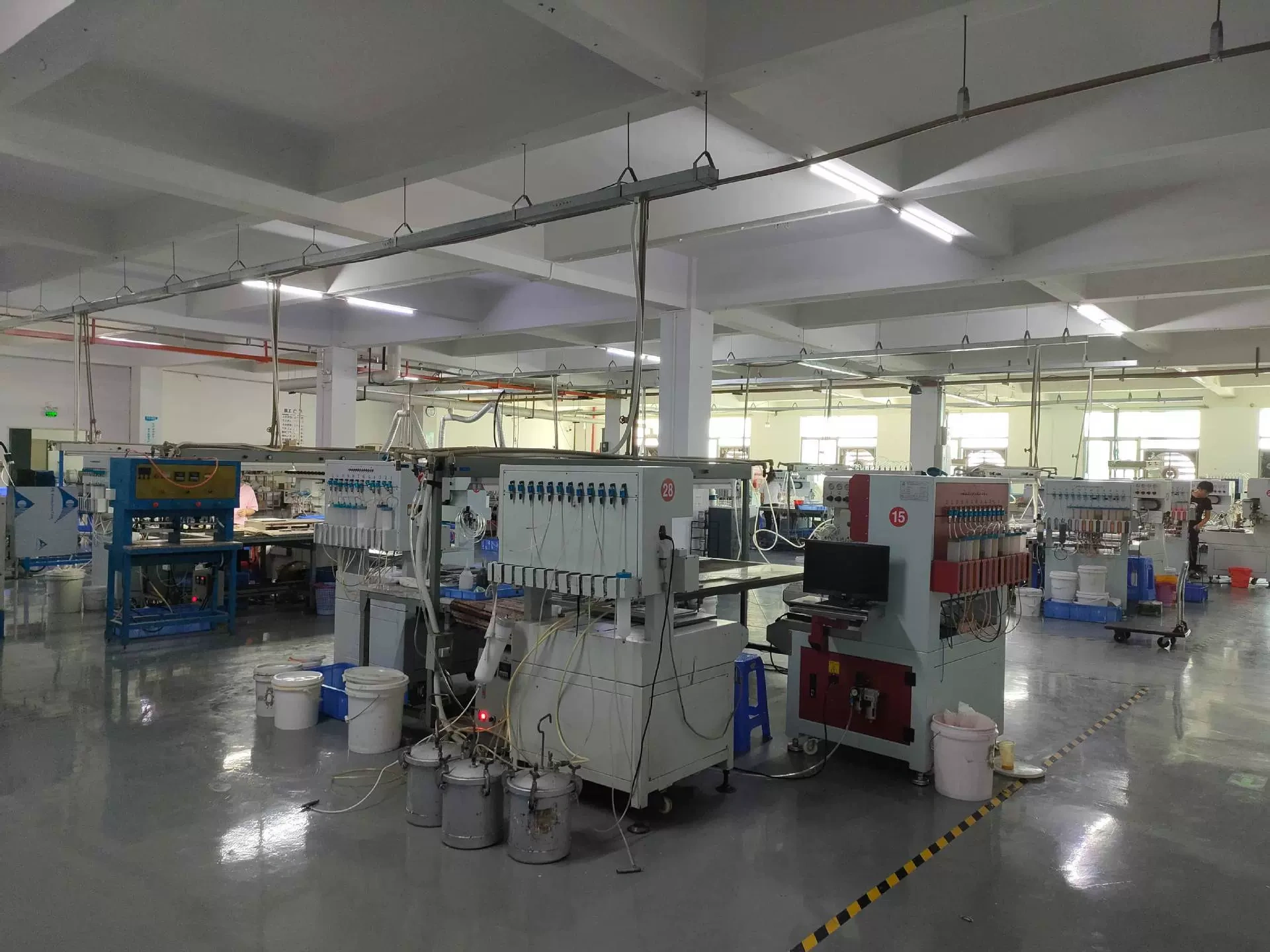 Công ty TNHH thủ công mỹ nghệ Đông Trường và Sun