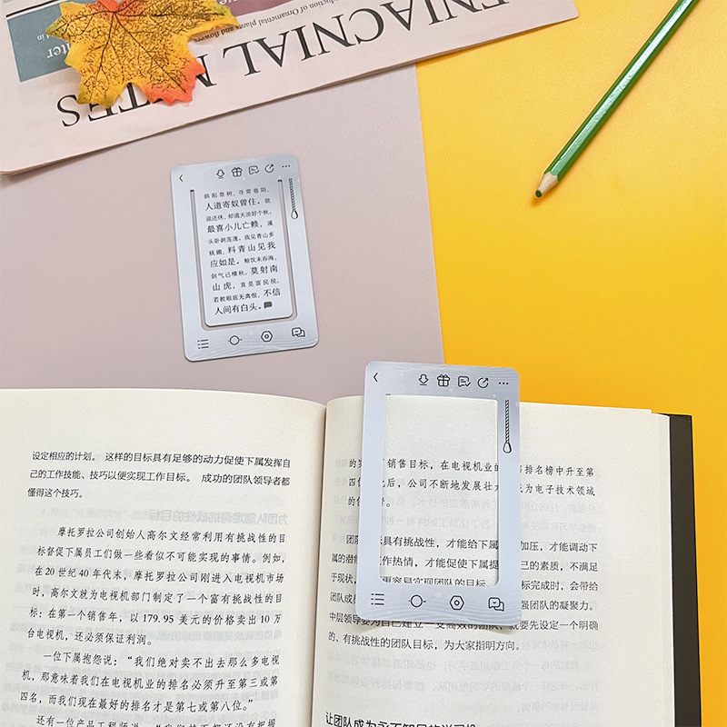 PP-plastic little bookmarks with bright poems and small bookmarks of art.