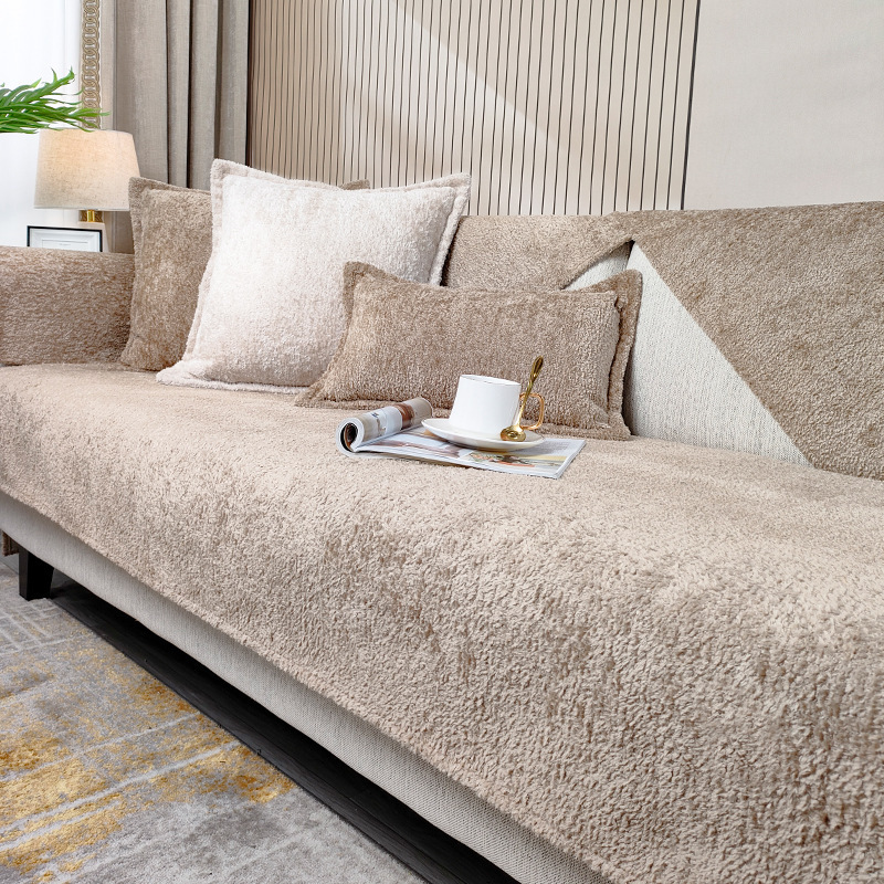 Schinier's thick sofa hood is full of all-powerful four-season U.S.-protected cat grabs a smoother couch cushion.