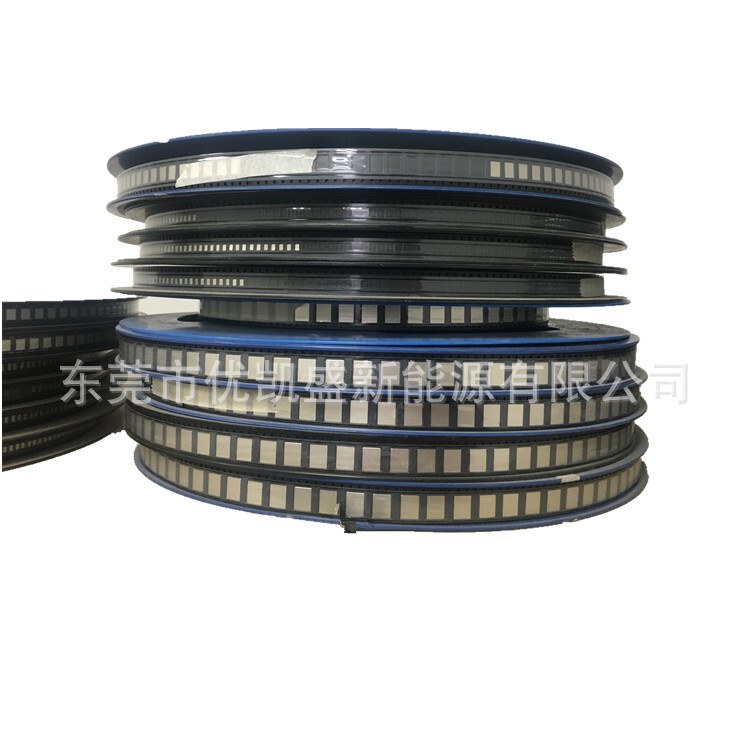 ต้นโทชิโอกะ ตรงกับแบตเตอรีลิเธียม ลิกเกอร์ SMT 4*0.3 ที่ชนกับนิกเกิล