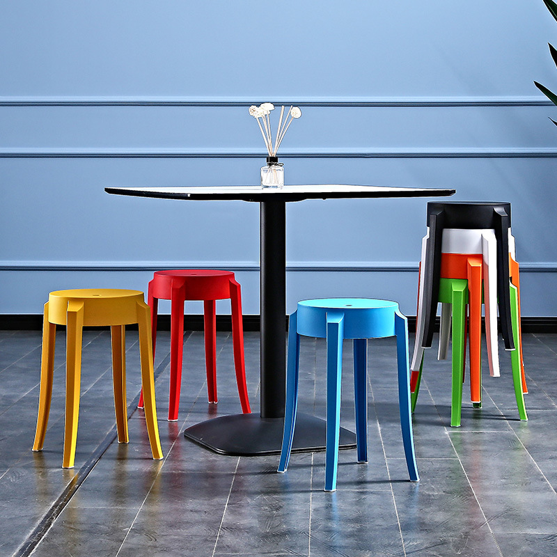 A plastic bench with a thick home table bench, a modern windmill bench, can be folded into a rounded chair for commercial purposes.