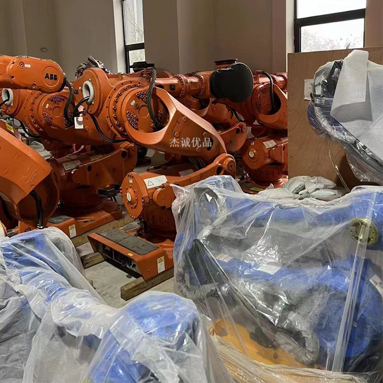 Kit-sheng's superstitious plant supplies a full-automatic production line, a bag full of paper bags and plastic buckets, and a full-scale robot.