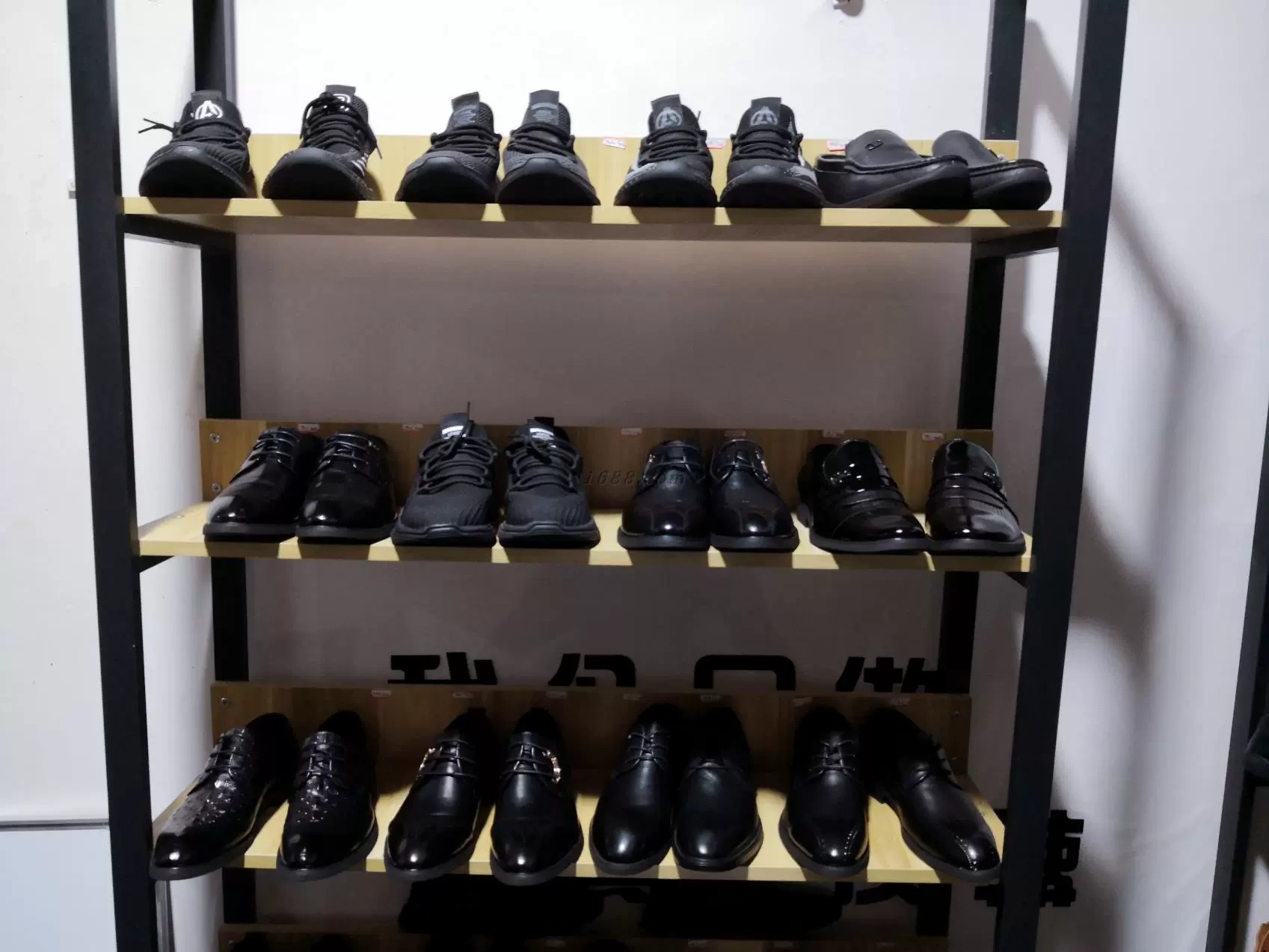 Wenzhou Gold Head Shoes Limited