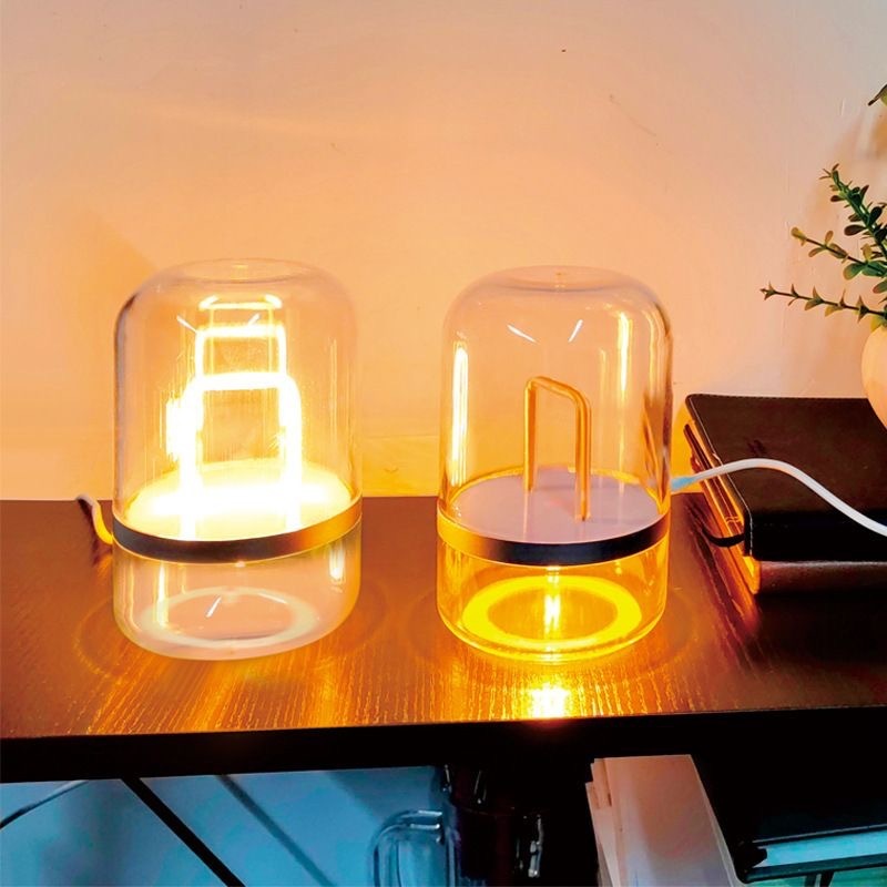 Cshine's smart table lamp 520 is a remote gift to the couple's bedroom.