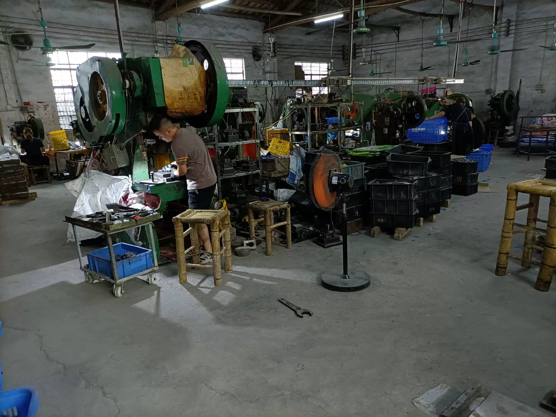 Công ty TNHH Thương mại và Công nghiệp Yuen thành phố Yyangjiang