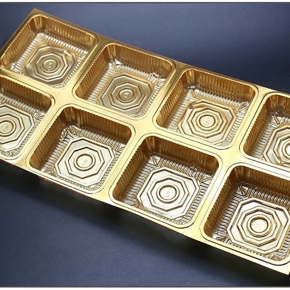 One-time plastic pallet wrapper customised to a needs-based plate for a plastic food tray for a lunar chip cracker.