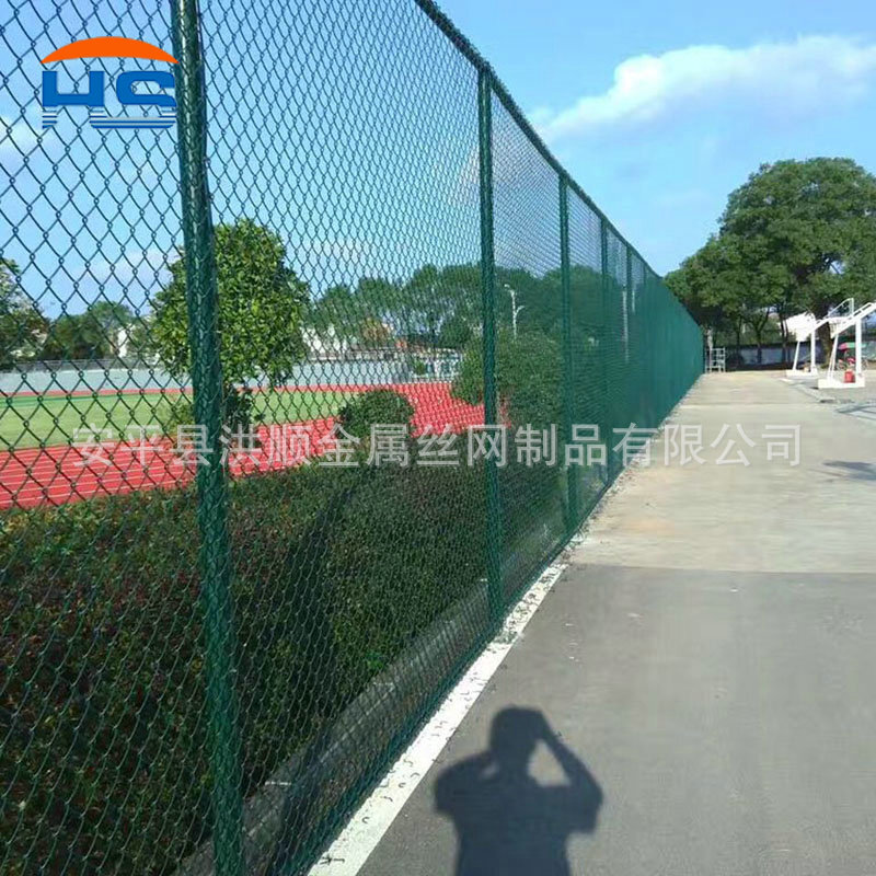 A network of fenced stadium fences for the exclusive use of the football basketball court at the factory.