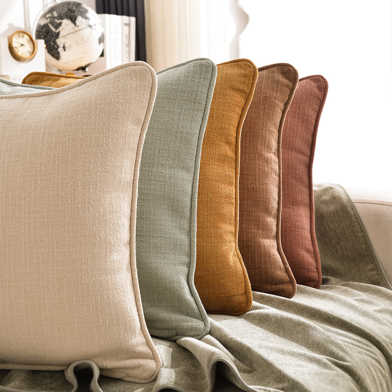 Cross-border pure-coloured pillows with a pillow on the back of the car's waist pillows on the couch with a pillow set up