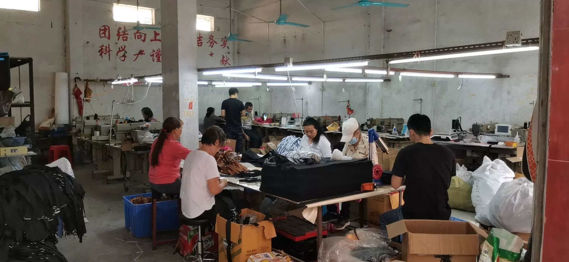 Công ty TNHH thủ công mỹ nghệ màu sắc thành phố Đông Trường