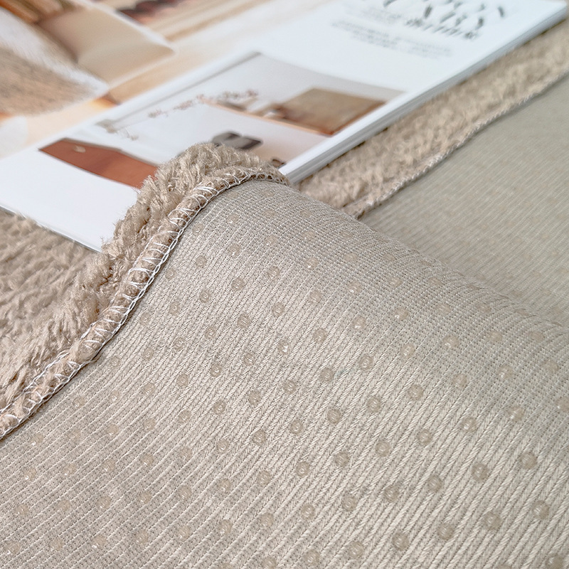 Schinier's thick sofa hood is full of all-powerful four-season U.S.-protected cat grabs a smoother couch cushion.
