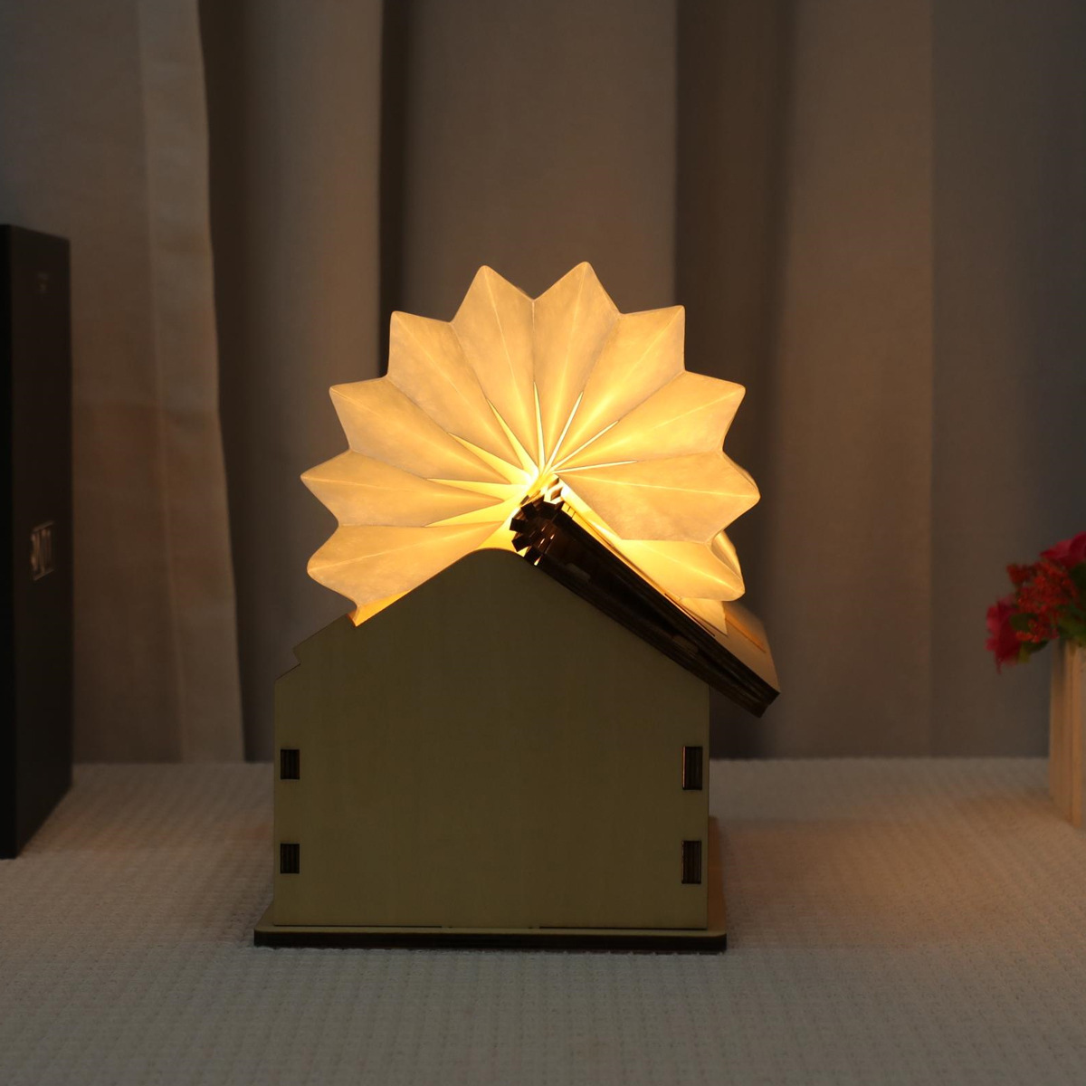 Cross-border creative gift books, day-lights, night-light lights in the bedroom, LED folds.