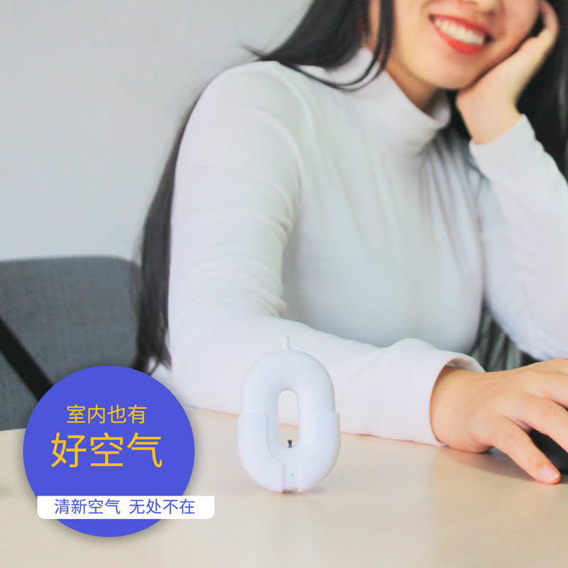 Vòng cổ máy lọc không khí di động có ion để loại bỏ khói thuốc lá cũ