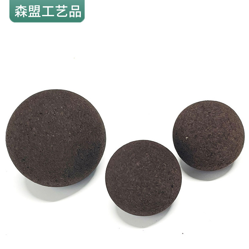 The softwood factory sells carbonized softwood ball roundwood puck for softwood yoga massage.