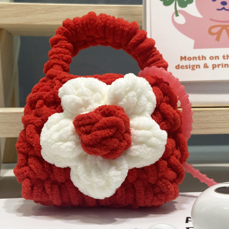Original hand-made woven flower earpiece little key button attachment, creative Zero Wallet wrap.