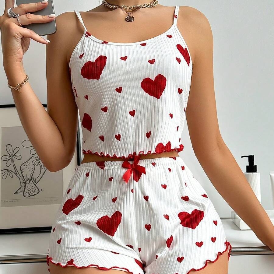 Trang phục của quý bà to lớn với những cái kẹp và những cái kẹp trên lưng.