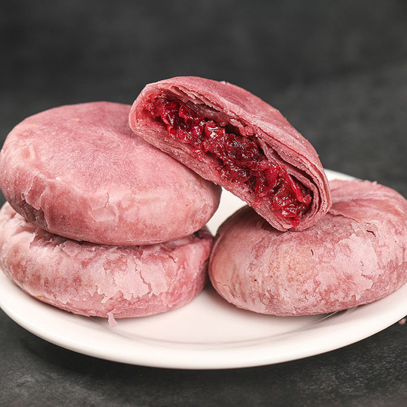 Nhà máy thức ăn bánh hoa hồng, 300g hộp hoa hồng, và một món đồ chơi hoa hồng cổ điển.