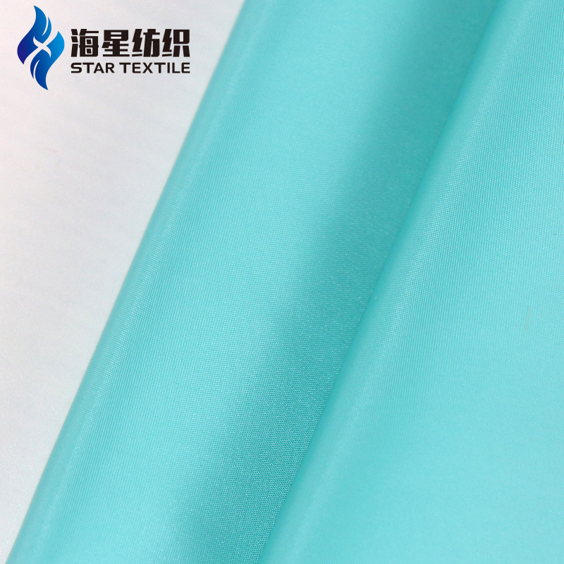 Tôi có rất nhiều vết in bằng nhung và hồi tưởng.