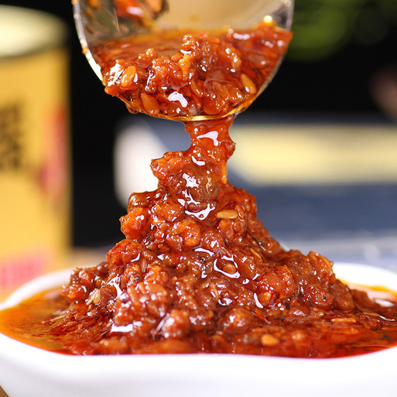 Nước sốt thịt bò đóng hộp cho nước sốt quốc tế thương mại.